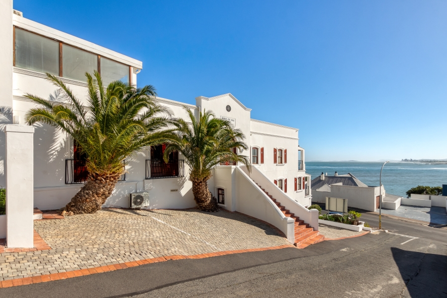 8 Bedroom Property for Sale in Gordons Bay Village Western Cape